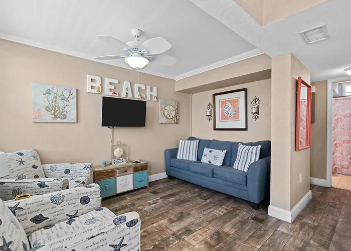 Condo, Heated Pool, Steps To Sand, Clearwater 205 *