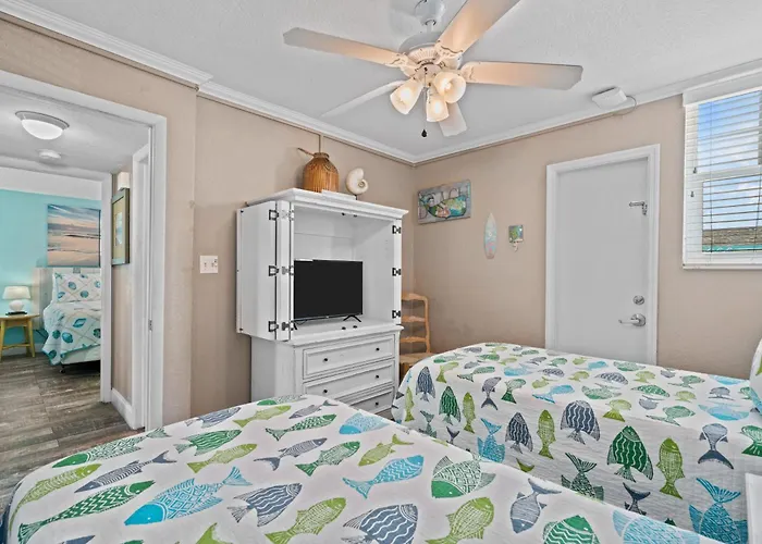 Condo, Heated Pool, Steps To Sand, Clearwater 205 * Clearwater Beach